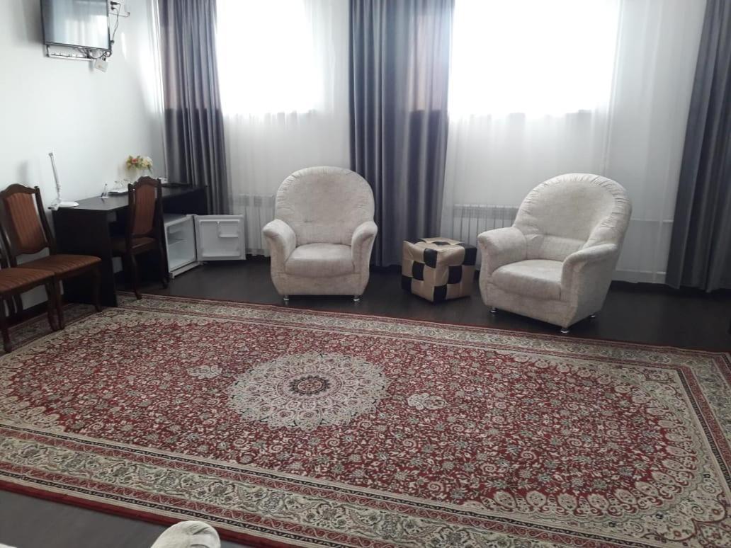 Altyn Orda Hotel Petropavlovsk Bagian luar foto