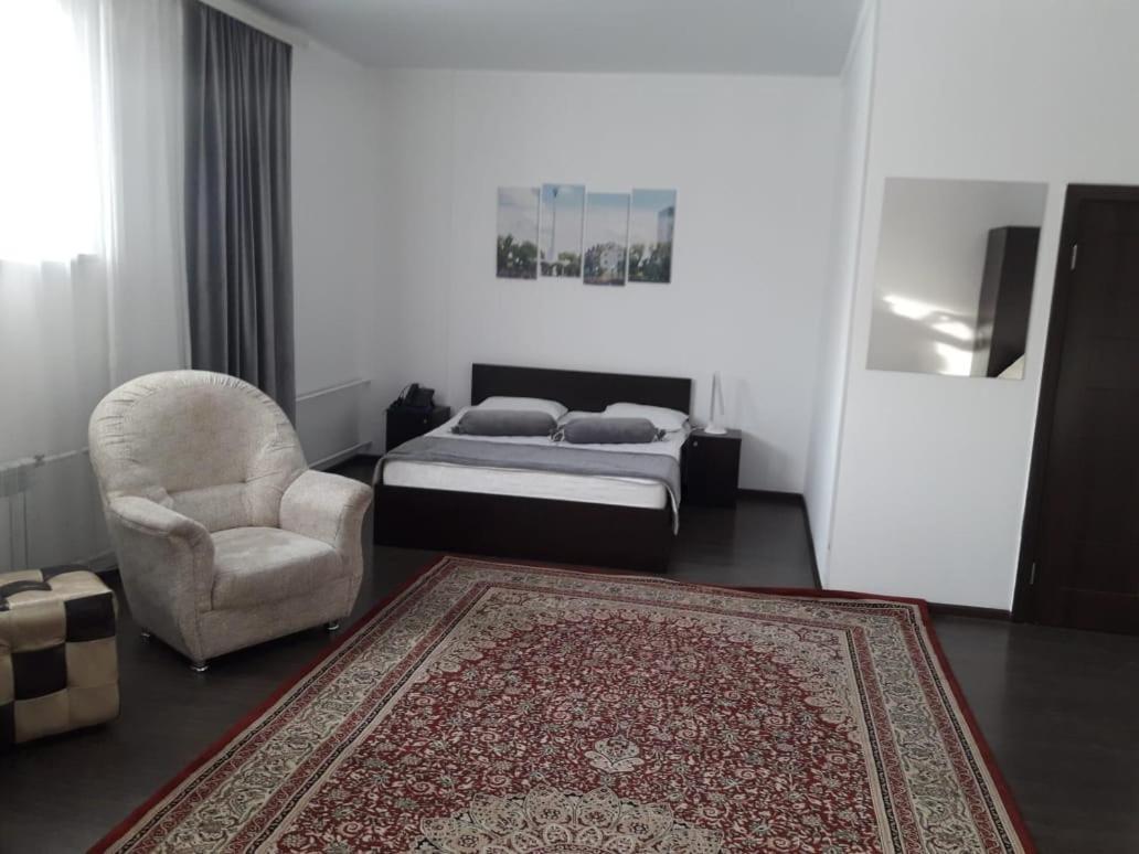 Altyn Orda Hotel Petropavlovsk Bagian luar foto